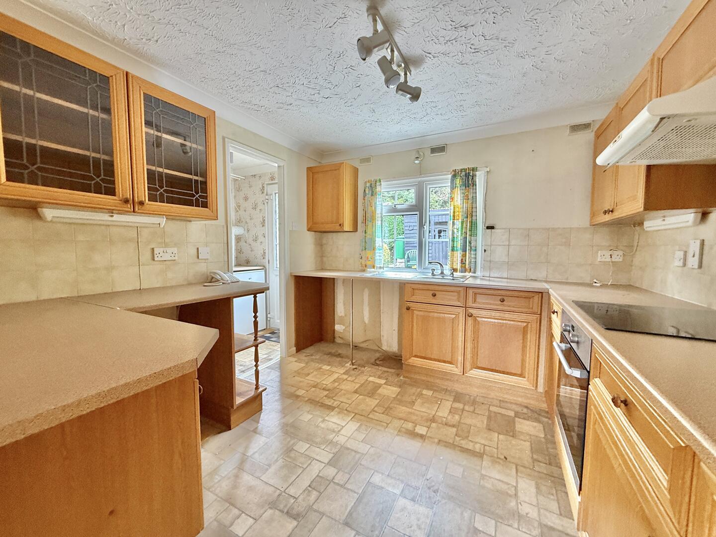2 bed property in Cosawes Park Homes, Truro